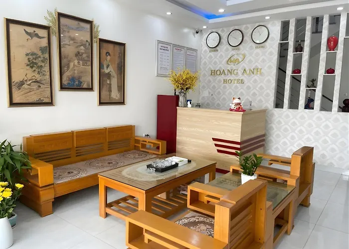 Hoàng Anh Hạ Long