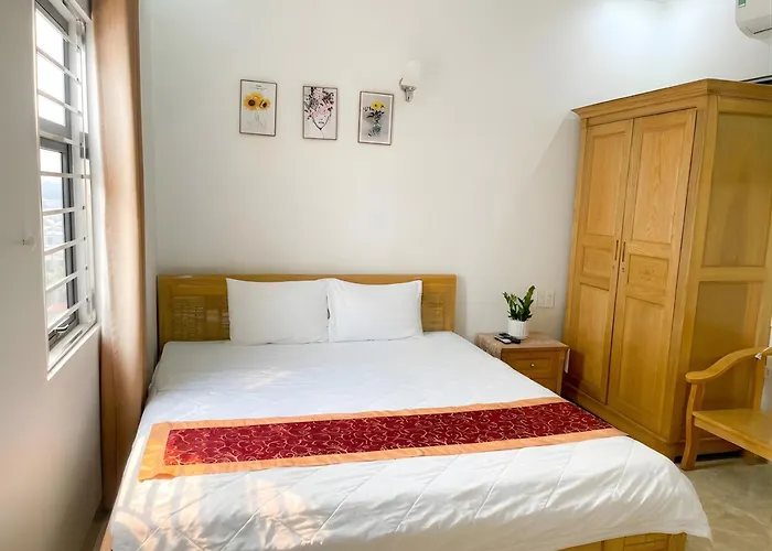 Khách sạn Hoàng Anh